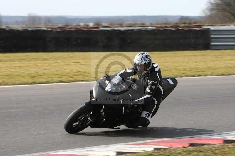 Motorcycle action photographs;Trackday digital images;event digital images;eventdigitalimages;no limits trackday;peter wileman photography;snetterton;snetterton circuit norfolk;snetterton photographs;trackday;trackday photos