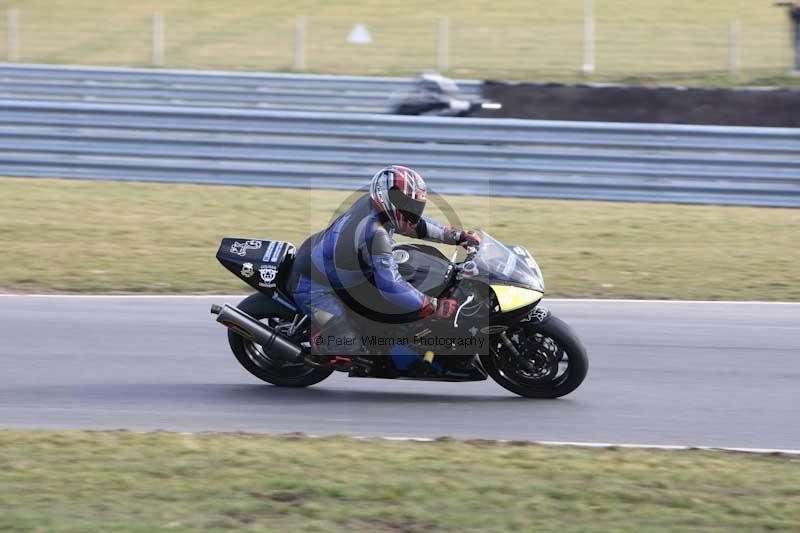 Motorcycle action photographs;Trackday digital images;event digital images;eventdigitalimages;no limits trackday;peter wileman photography;snetterton;snetterton circuit norfolk;snetterton photographs;trackday;trackday photos