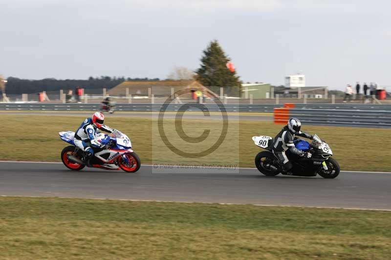 Motorcycle action photographs;Trackday digital images;event digital images;eventdigitalimages;no limits trackday;peter wileman photography;snetterton;snetterton circuit norfolk;snetterton photographs;trackday;trackday photos