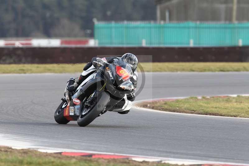 Motorcycle action photographs;Trackday digital images;event digital images;eventdigitalimages;no limits trackday;peter wileman photography;snetterton;snetterton circuit norfolk;snetterton photographs;trackday;trackday photos