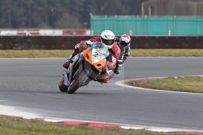 Motorcycle action photographs;Trackday digital images;event digital images;eventdigitalimages;no limits trackday;peter wileman photography;snetterton;snetterton circuit norfolk;snetterton photographs;trackday;trackday photos