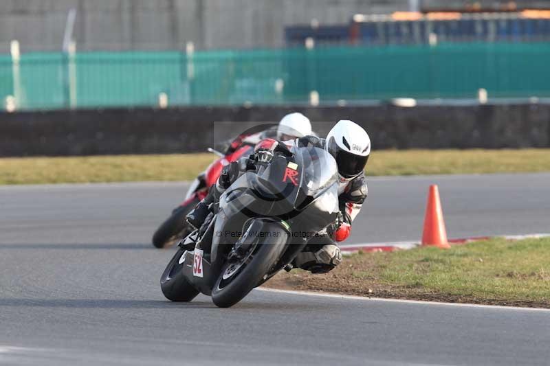 Motorcycle action photographs;Trackday digital images;event digital images;eventdigitalimages;no limits trackday;peter wileman photography;snetterton;snetterton circuit norfolk;snetterton photographs;trackday;trackday photos