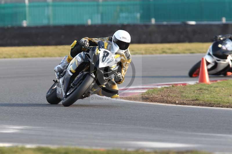 Motorcycle action photographs;Trackday digital images;event digital images;eventdigitalimages;no limits trackday;peter wileman photography;snetterton;snetterton circuit norfolk;snetterton photographs;trackday;trackday photos