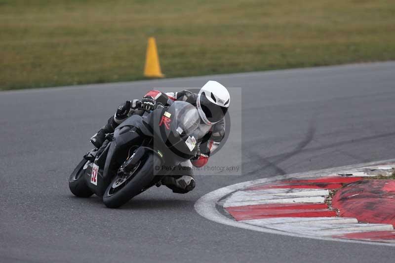 Motorcycle action photographs;Trackday digital images;event digital images;eventdigitalimages;no limits trackday;peter wileman photography;snetterton;snetterton circuit norfolk;snetterton photographs;trackday;trackday photos