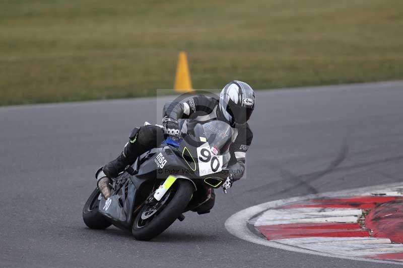 Motorcycle action photographs;Trackday digital images;event digital images;eventdigitalimages;no limits trackday;peter wileman photography;snetterton;snetterton circuit norfolk;snetterton photographs;trackday;trackday photos