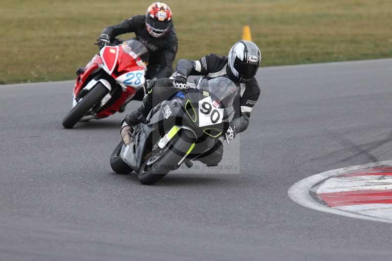 Motorcycle action photographs;Trackday digital images;event digital images;eventdigitalimages;no limits trackday;peter wileman photography;snetterton;snetterton circuit norfolk;snetterton photographs;trackday;trackday photos