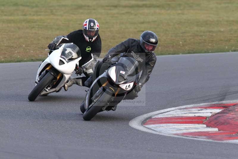 Motorcycle action photographs;Trackday digital images;event digital images;eventdigitalimages;no limits trackday;peter wileman photography;snetterton;snetterton circuit norfolk;snetterton photographs;trackday;trackday photos