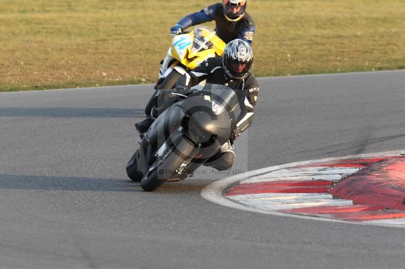 Motorcycle action photographs;Trackday digital images;event digital images;eventdigitalimages;no limits trackday;peter wileman photography;snetterton;snetterton circuit norfolk;snetterton photographs;trackday;trackday photos