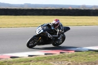 Motorcycle-action-photographs;Trackday-digital-images;event-digital-images;eventdigitalimages;no-limits-trackday;peter-wileman-photography;snetterton;snetterton-circuit-norfolk;snetterton-photographs;trackday;trackday-photos