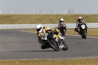 Motorcycle-action-photographs;Trackday-digital-images;event-digital-images;eventdigitalimages;no-limits-trackday;peter-wileman-photography;snetterton;snetterton-circuit-norfolk;snetterton-photographs;trackday;trackday-photos