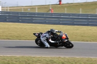 Motorcycle-action-photographs;Trackday-digital-images;event-digital-images;eventdigitalimages;no-limits-trackday;peter-wileman-photography;snetterton;snetterton-circuit-norfolk;snetterton-photographs;trackday;trackday-photos