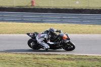 Motorcycle-action-photographs;Trackday-digital-images;event-digital-images;eventdigitalimages;no-limits-trackday;peter-wileman-photography;snetterton;snetterton-circuit-norfolk;snetterton-photographs;trackday;trackday-photos