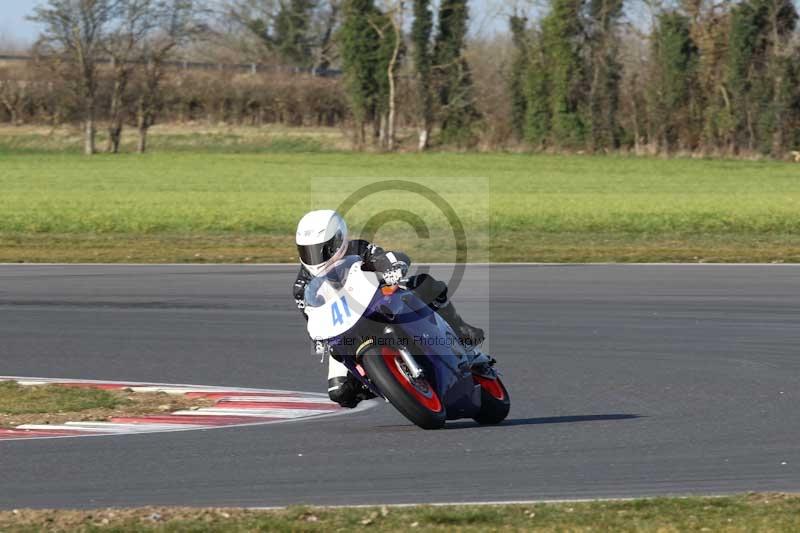 Motorcycle action photographs;Trackday digital images;event digital images;eventdigitalimages;no limits trackday;peter wileman photography;snetterton;snetterton circuit norfolk;snetterton photographs;trackday;trackday photos