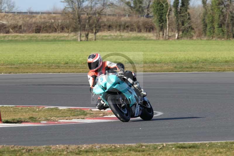 Motorcycle action photographs;Trackday digital images;event digital images;eventdigitalimages;no limits trackday;peter wileman photography;snetterton;snetterton circuit norfolk;snetterton photographs;trackday;trackday photos