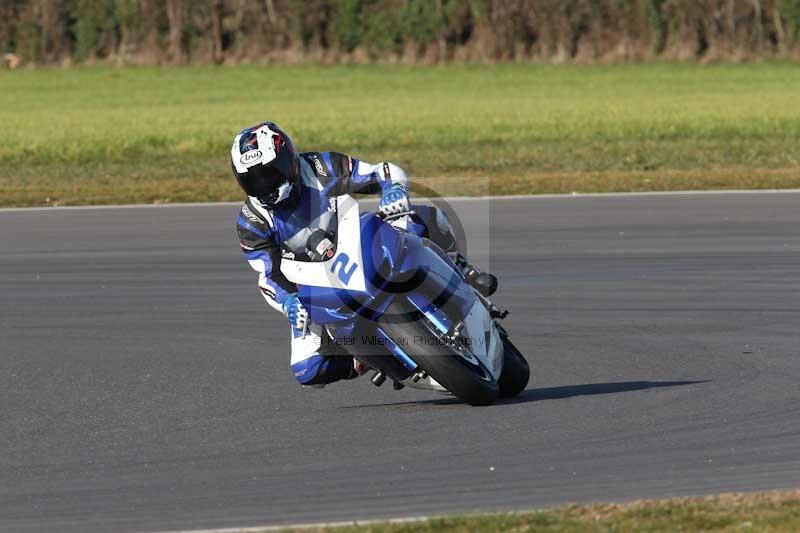 Motorcycle action photographs;Trackday digital images;event digital images;eventdigitalimages;no limits trackday;peter wileman photography;snetterton;snetterton circuit norfolk;snetterton photographs;trackday;trackday photos