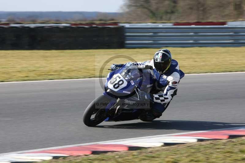 Motorcycle action photographs;Trackday digital images;event digital images;eventdigitalimages;no limits trackday;peter wileman photography;snetterton;snetterton circuit norfolk;snetterton photographs;trackday;trackday photos