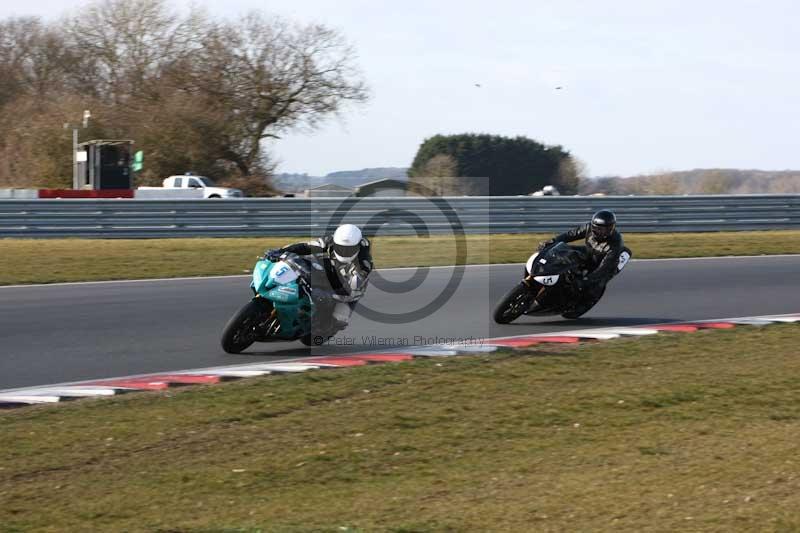 Motorcycle action photographs;Trackday digital images;event digital images;eventdigitalimages;no limits trackday;peter wileman photography;snetterton;snetterton circuit norfolk;snetterton photographs;trackday;trackday photos