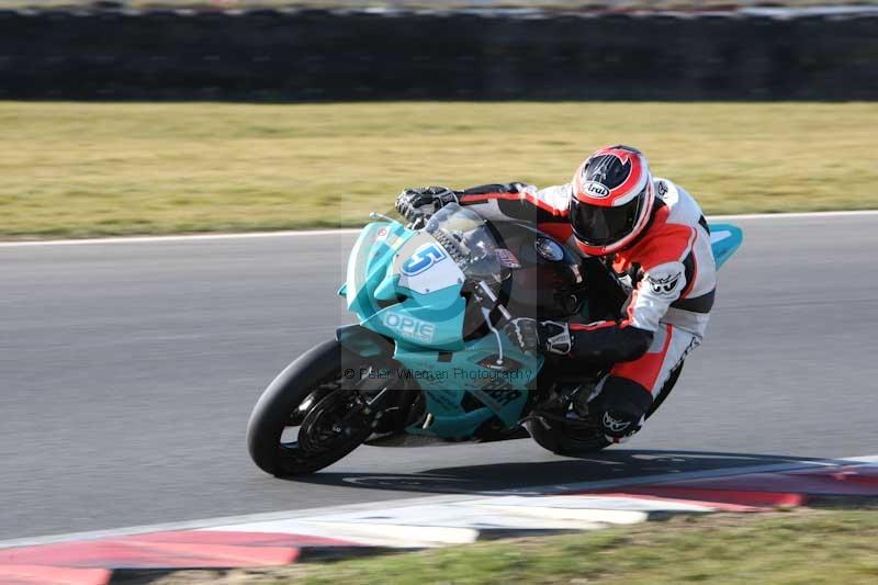 Motorcycle action photographs;Trackday digital images;event digital images;eventdigitalimages;no limits trackday;peter wileman photography;snetterton;snetterton circuit norfolk;snetterton photographs;trackday;trackday photos