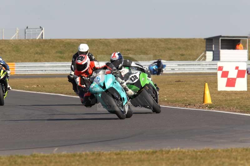 Motorcycle action photographs;Trackday digital images;event digital images;eventdigitalimages;no limits trackday;peter wileman photography;snetterton;snetterton circuit norfolk;snetterton photographs;trackday;trackday photos