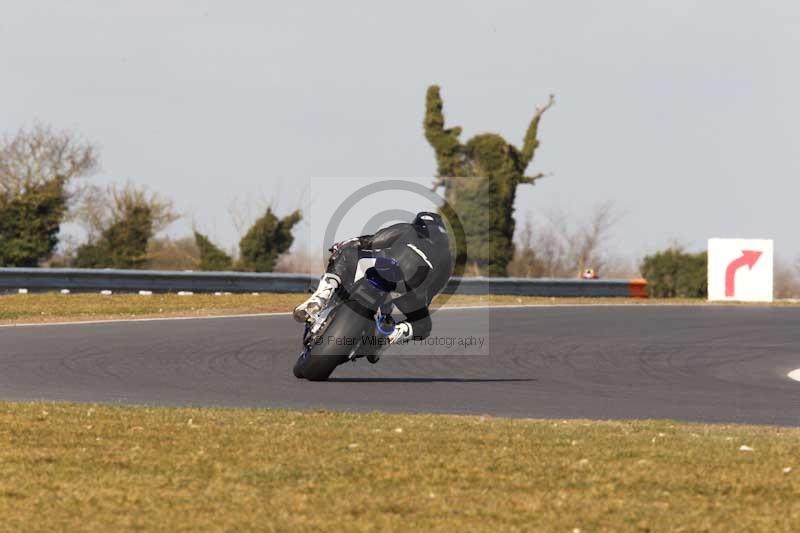 Motorcycle action photographs;Trackday digital images;event digital images;eventdigitalimages;no limits trackday;peter wileman photography;snetterton;snetterton circuit norfolk;snetterton photographs;trackday;trackday photos