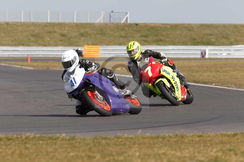 Motorcycle action photographs;Trackday digital images;event digital images;eventdigitalimages;no limits trackday;peter wileman photography;snetterton;snetterton circuit norfolk;snetterton photographs;trackday;trackday photos