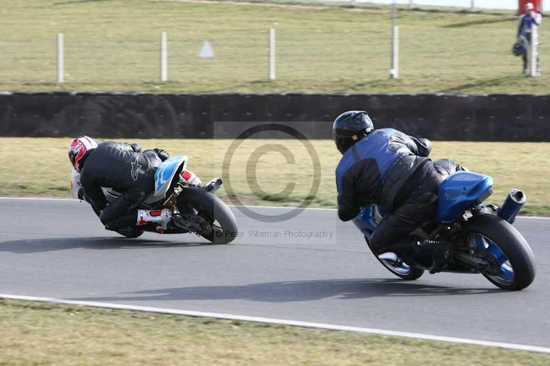 Motorcycle action photographs;Trackday digital images;event digital images;eventdigitalimages;no limits trackday;peter wileman photography;snetterton;snetterton circuit norfolk;snetterton photographs;trackday;trackday photos