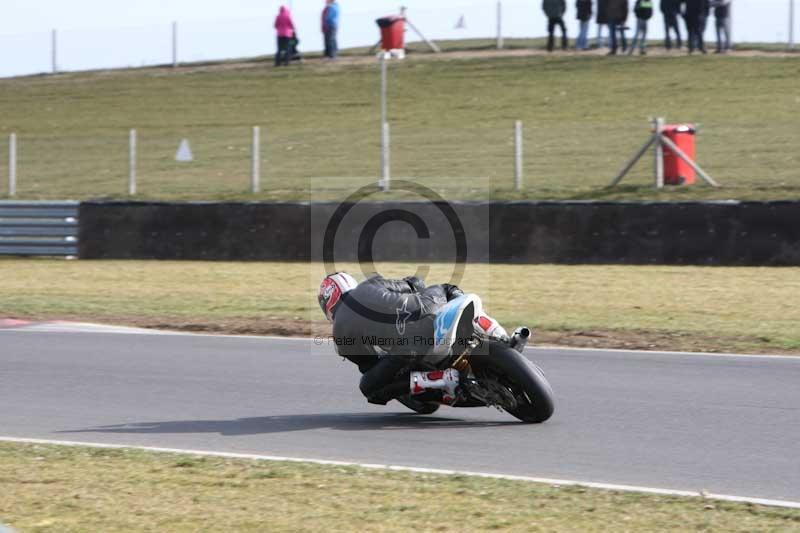 Motorcycle action photographs;Trackday digital images;event digital images;eventdigitalimages;no limits trackday;peter wileman photography;snetterton;snetterton circuit norfolk;snetterton photographs;trackday;trackday photos