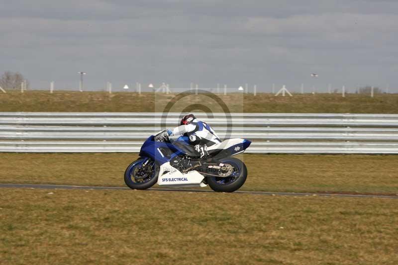 Motorcycle action photographs;Trackday digital images;event digital images;eventdigitalimages;no limits trackday;peter wileman photography;snetterton;snetterton circuit norfolk;snetterton photographs;trackday;trackday photos