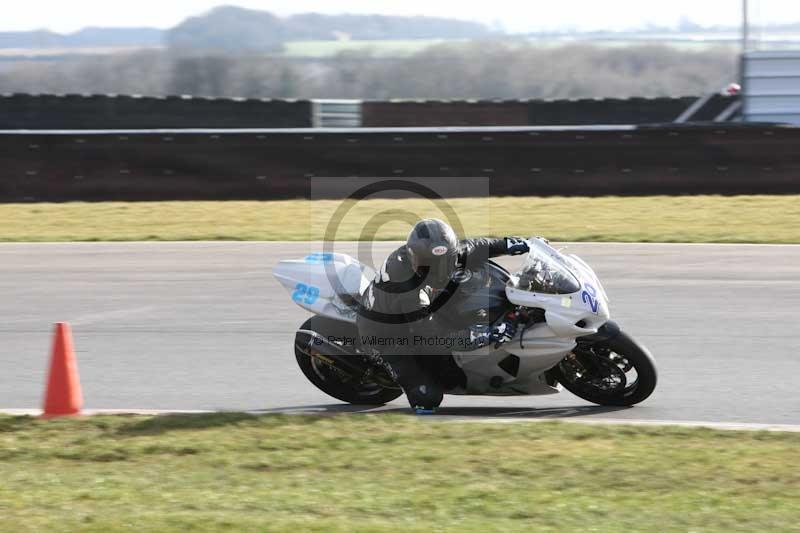 Motorcycle action photographs;Trackday digital images;event digital images;eventdigitalimages;no limits trackday;peter wileman photography;snetterton;snetterton circuit norfolk;snetterton photographs;trackday;trackday photos
