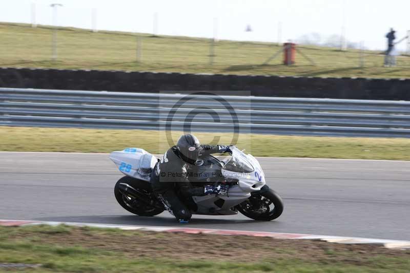 Motorcycle action photographs;Trackday digital images;event digital images;eventdigitalimages;no limits trackday;peter wileman photography;snetterton;snetterton circuit norfolk;snetterton photographs;trackday;trackday photos
