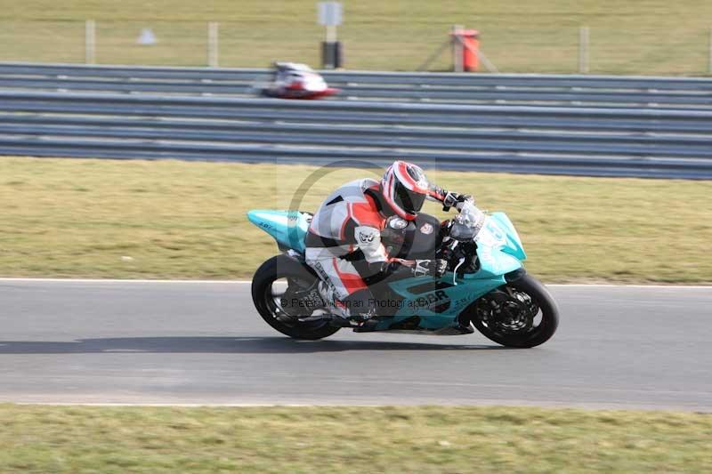 Motorcycle action photographs;Trackday digital images;event digital images;eventdigitalimages;no limits trackday;peter wileman photography;snetterton;snetterton circuit norfolk;snetterton photographs;trackday;trackday photos