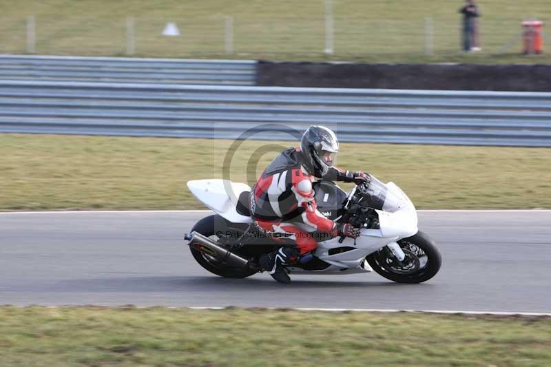 Motorcycle action photographs;Trackday digital images;event digital images;eventdigitalimages;no limits trackday;peter wileman photography;snetterton;snetterton circuit norfolk;snetterton photographs;trackday;trackday photos