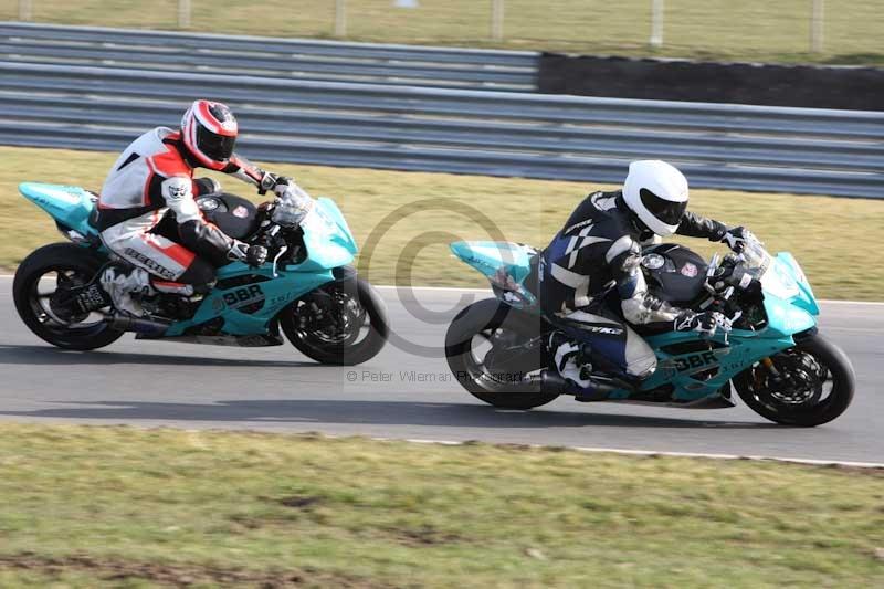 Motorcycle action photographs;Trackday digital images;event digital images;eventdigitalimages;no limits trackday;peter wileman photography;snetterton;snetterton circuit norfolk;snetterton photographs;trackday;trackday photos