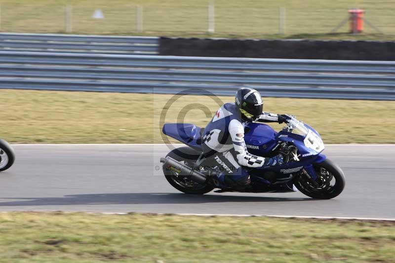 Motorcycle action photographs;Trackday digital images;event digital images;eventdigitalimages;no limits trackday;peter wileman photography;snetterton;snetterton circuit norfolk;snetterton photographs;trackday;trackday photos