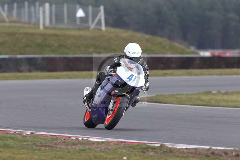 Motorcycle action photographs;Trackday digital images;event digital images;eventdigitalimages;no limits trackday;peter wileman photography;snetterton;snetterton circuit norfolk;snetterton photographs;trackday;trackday photos