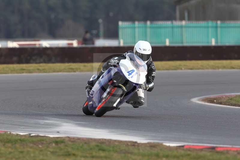 Motorcycle action photographs;Trackday digital images;event digital images;eventdigitalimages;no limits trackday;peter wileman photography;snetterton;snetterton circuit norfolk;snetterton photographs;trackday;trackday photos