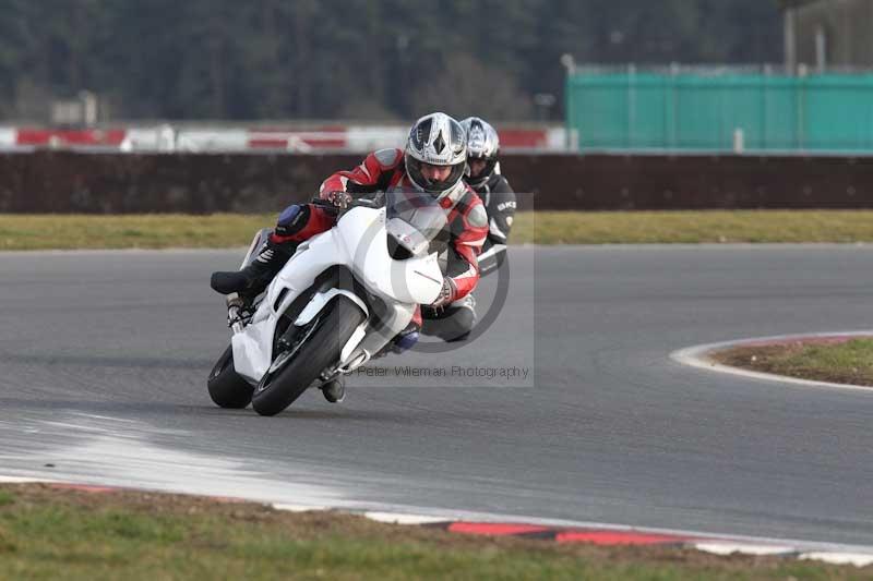 Motorcycle action photographs;Trackday digital images;event digital images;eventdigitalimages;no limits trackday;peter wileman photography;snetterton;snetterton circuit norfolk;snetterton photographs;trackday;trackday photos