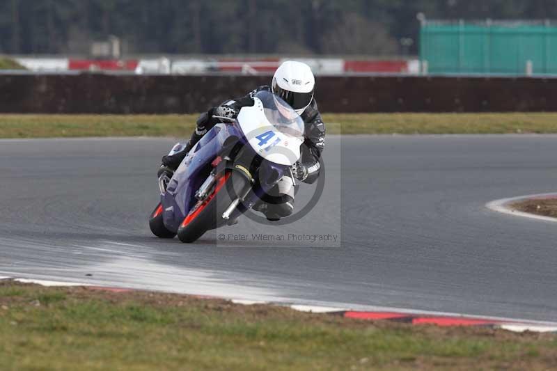 Motorcycle action photographs;Trackday digital images;event digital images;eventdigitalimages;no limits trackday;peter wileman photography;snetterton;snetterton circuit norfolk;snetterton photographs;trackday;trackday photos