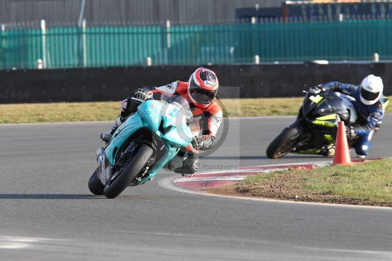 Motorcycle action photographs;Trackday digital images;event digital images;eventdigitalimages;no limits trackday;peter wileman photography;snetterton;snetterton circuit norfolk;snetterton photographs;trackday;trackday photos