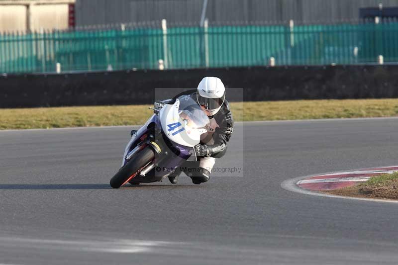 Motorcycle action photographs;Trackday digital images;event digital images;eventdigitalimages;no limits trackday;peter wileman photography;snetterton;snetterton circuit norfolk;snetterton photographs;trackday;trackday photos