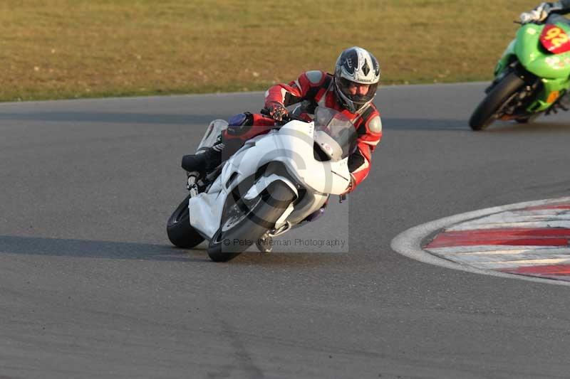 Motorcycle action photographs;Trackday digital images;event digital images;eventdigitalimages;no limits trackday;peter wileman photography;snetterton;snetterton circuit norfolk;snetterton photographs;trackday;trackday photos