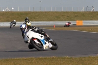 Motorcycle-action-photographs;Trackday-digital-images;event-digital-images;eventdigitalimages;no-limits-trackday;peter-wileman-photography;snetterton;snetterton-circuit-norfolk;snetterton-photographs;trackday;trackday-photos