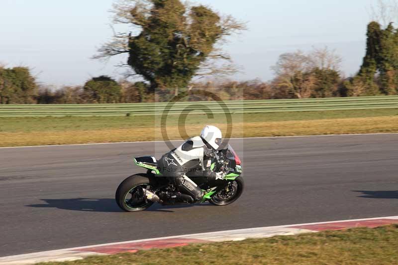 Motorcycle action photographs;Trackday digital images;event digital images;eventdigitalimages;no limits trackday;peter wileman photography;snetterton;snetterton circuit norfolk;snetterton photographs;trackday;trackday photos