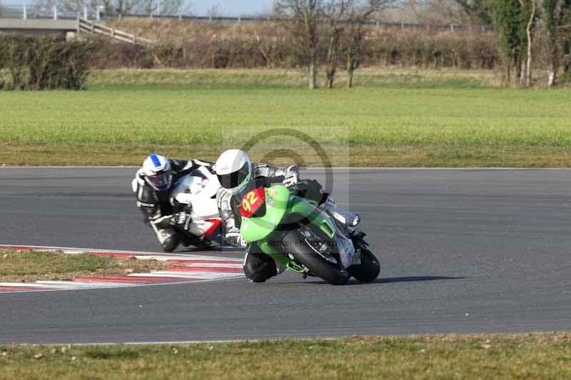 Motorcycle action photographs;Trackday digital images;event digital images;eventdigitalimages;no limits trackday;peter wileman photography;snetterton;snetterton circuit norfolk;snetterton photographs;trackday;trackday photos