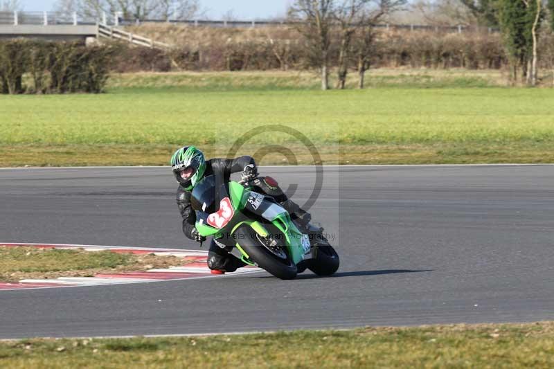 Motorcycle action photographs;Trackday digital images;event digital images;eventdigitalimages;no limits trackday;peter wileman photography;snetterton;snetterton circuit norfolk;snetterton photographs;trackday;trackday photos