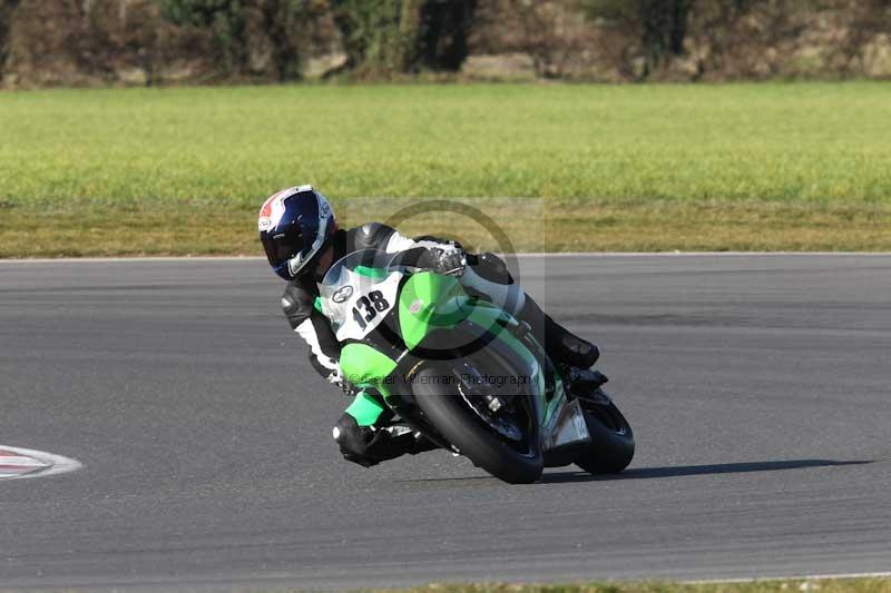 Motorcycle action photographs;Trackday digital images;event digital images;eventdigitalimages;no limits trackday;peter wileman photography;snetterton;snetterton circuit norfolk;snetterton photographs;trackday;trackday photos