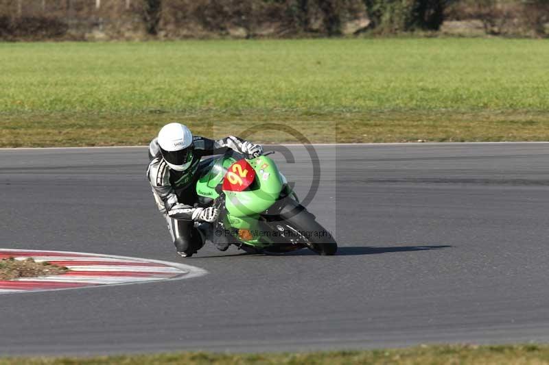 Motorcycle action photographs;Trackday digital images;event digital images;eventdigitalimages;no limits trackday;peter wileman photography;snetterton;snetterton circuit norfolk;snetterton photographs;trackday;trackday photos