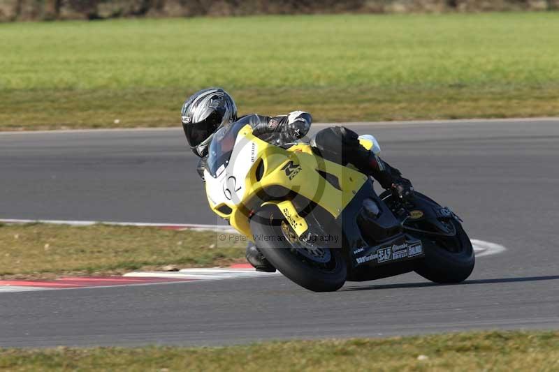 Motorcycle action photographs;Trackday digital images;event digital images;eventdigitalimages;no limits trackday;peter wileman photography;snetterton;snetterton circuit norfolk;snetterton photographs;trackday;trackday photos