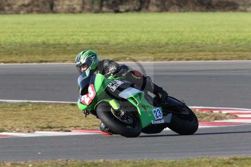 Motorcycle action photographs;Trackday digital images;event digital images;eventdigitalimages;no limits trackday;peter wileman photography;snetterton;snetterton circuit norfolk;snetterton photographs;trackday;trackday photos