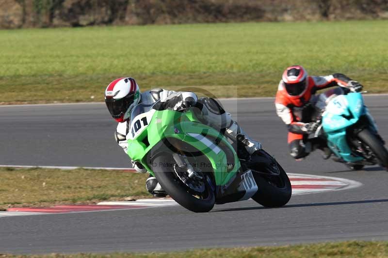 Motorcycle action photographs;Trackday digital images;event digital images;eventdigitalimages;no limits trackday;peter wileman photography;snetterton;snetterton circuit norfolk;snetterton photographs;trackday;trackday photos